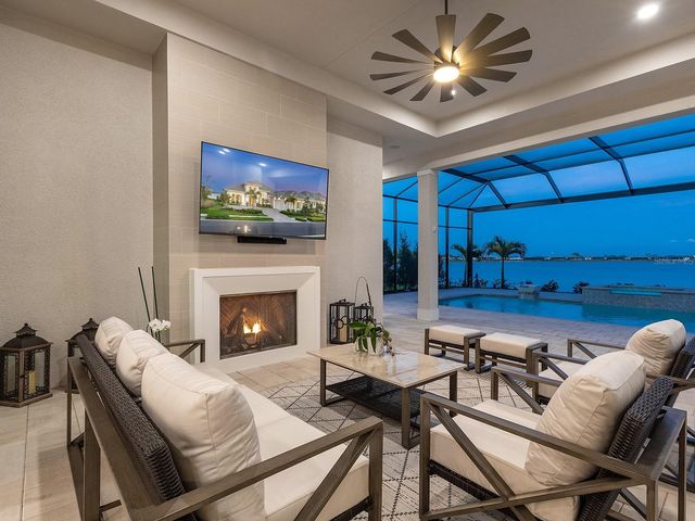 616 BLUE SHELL LOOP, Sarasota, FL 34240