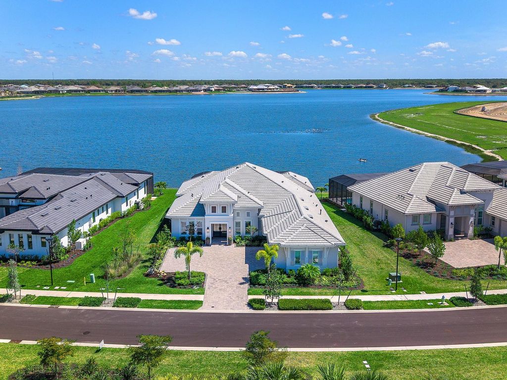 616 BLUE SHELL LOOP, Sarasota, FL 34240