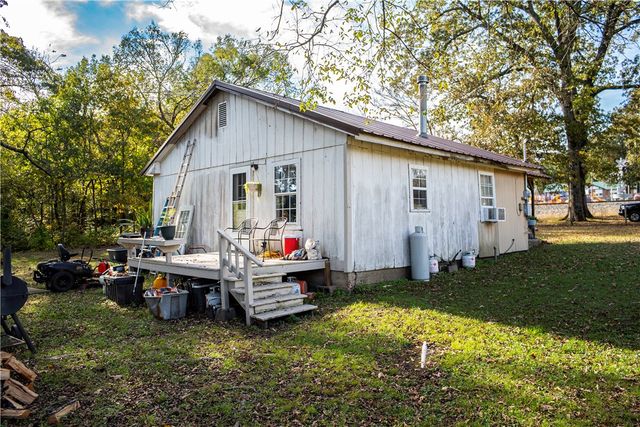 464220 E 888 Road, Stilwell, OK 74960