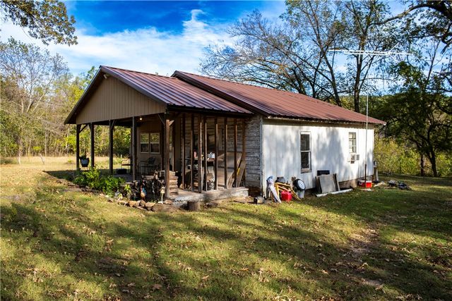 464220 E 888 Road, Stilwell, OK 74960