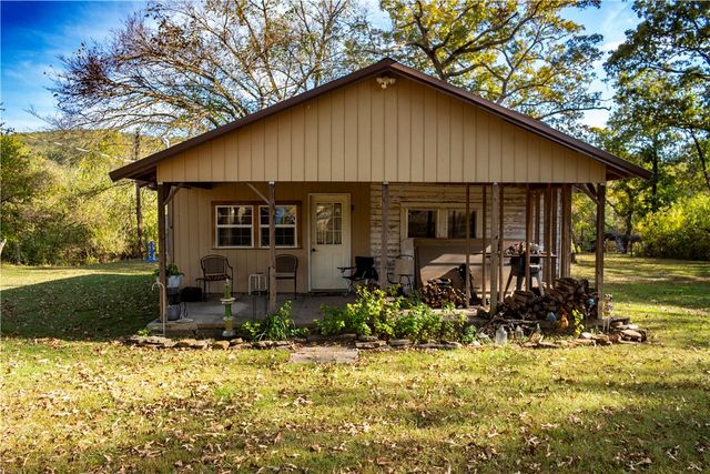 464220 E 888 Road, Stilwell, OK 74960