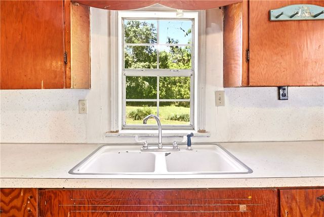 464220 E 888 Road, Stilwell, OK 74960