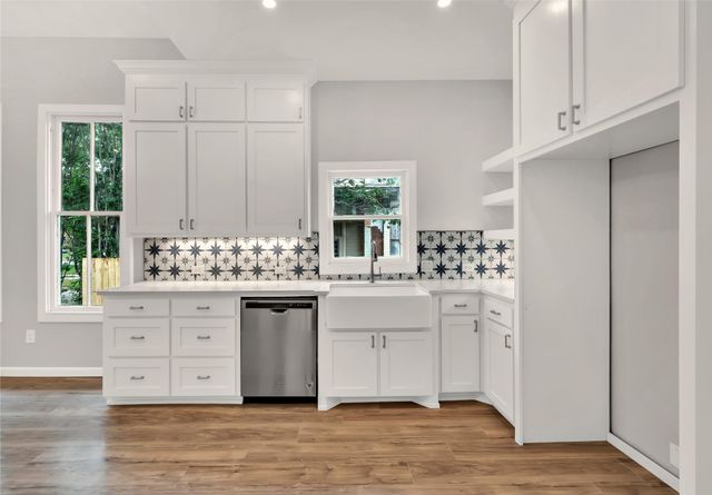 2316 Colcord Avenue, Waco, TX 76707