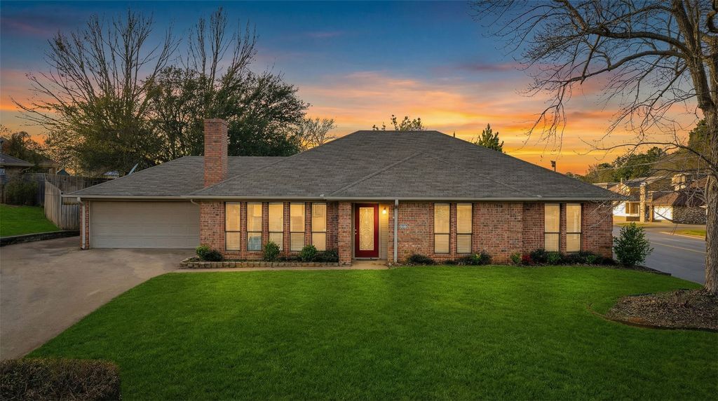 1817 Melissa Street, Longview, TX 75605