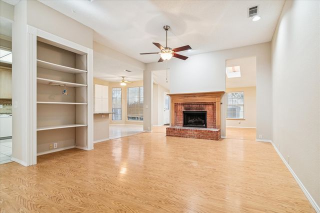 10400 Napa Valley Drive, Frisco, TX 75035