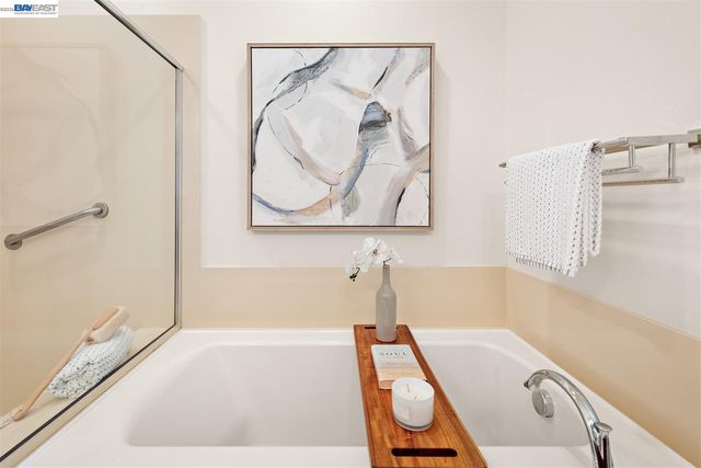 475 Diller St, Alameda, CA 94501