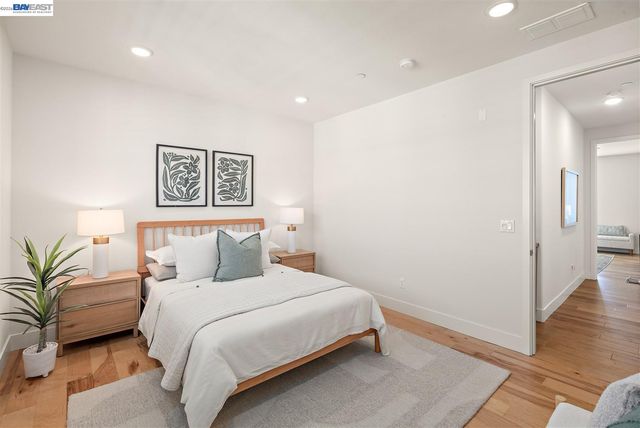 475 Diller St, Alameda, CA 94501
