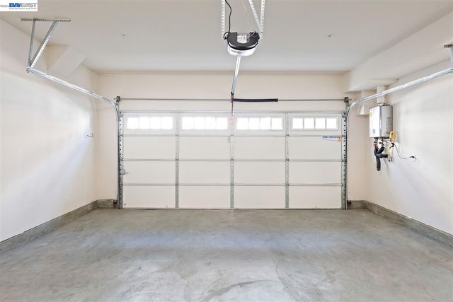 475 Diller St, Alameda, CA 94501
