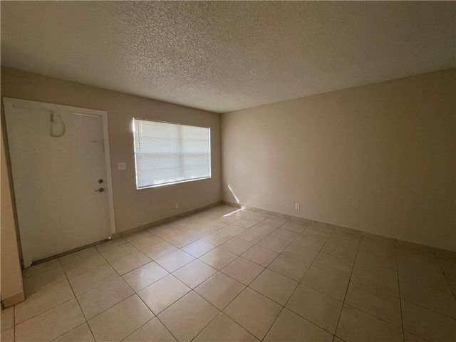 5174 NE 6th Avenue 514, Oakland Park, FL 33334
