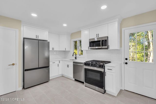 44 Lake Drive, Roosevelt, NJ 08555