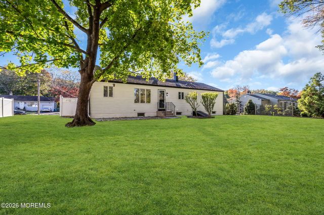44 Lake Drive, Roosevelt, NJ 08555