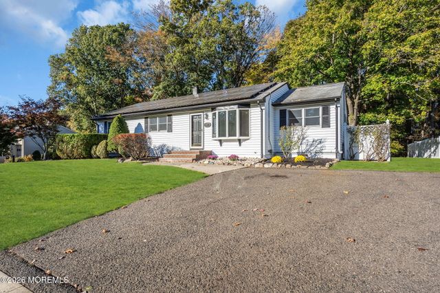 44 Lake Drive, Roosevelt, NJ 08555