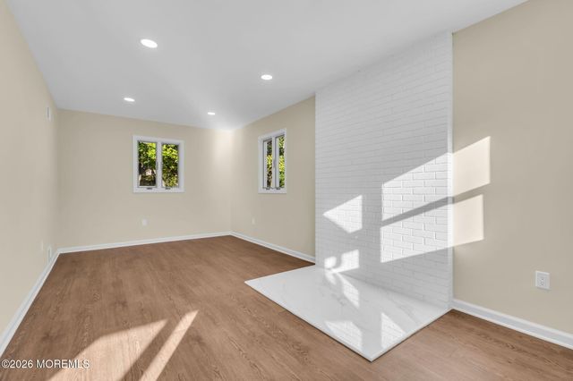 44 Lake Drive, Roosevelt, NJ 08555
