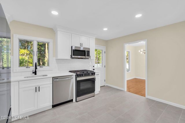 44 Lake Drive, Roosevelt, NJ 08555