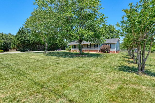 241 Mason Drive, Inman, SC 29349