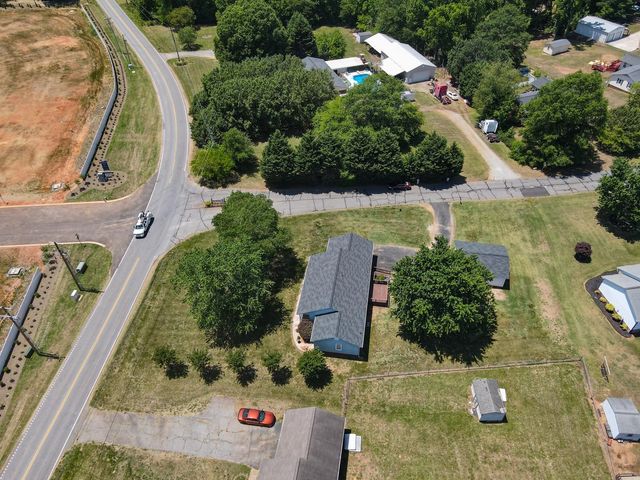241 Mason Drive, Inman, SC 29349