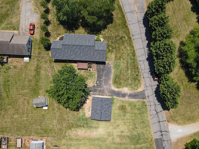 241 Mason Drive, Inman, SC 29349