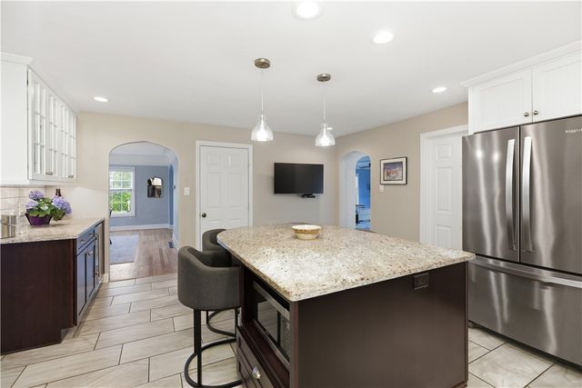 3700 Sandy Hill Rd, Richland, PA 15044
