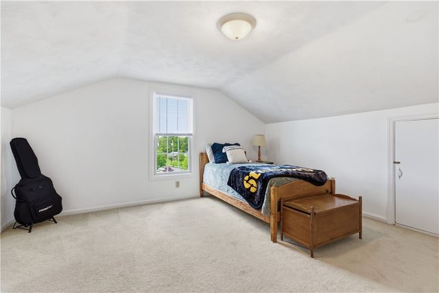 3700 Sandy Hill Rd, Richland, PA 15044