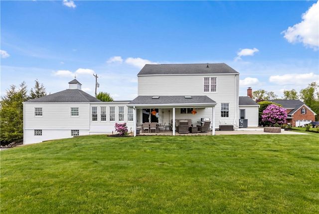 3700 Sandy Hill Rd, Richland, PA 15044