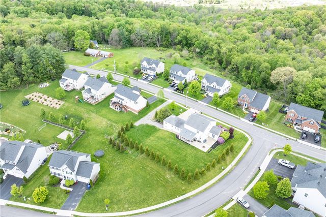 3700 Sandy Hill Rd, Richland, PA 15044