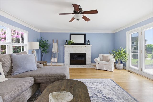 3700 Sandy Hill Rd, Richland, PA 15044