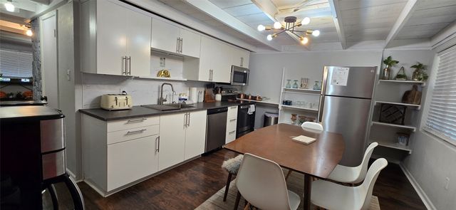 1630 S Chisholm Trail, Granbury, TX 76048