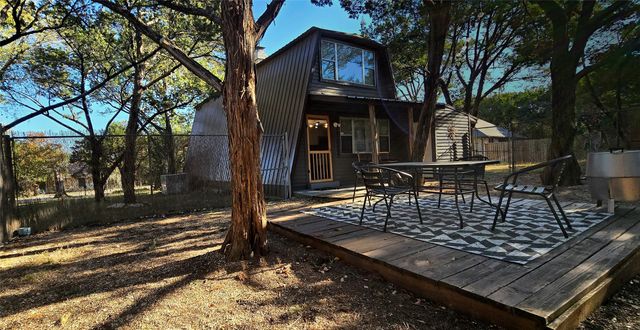 1630 S Chisholm Trail, Granbury, TX 76048