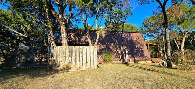 1630 S Chisholm Trail, Granbury, TX 76048