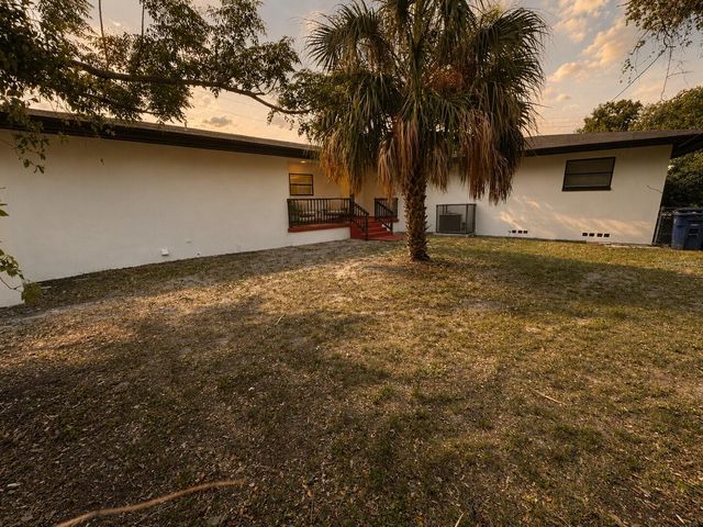 2605 E 17TH AVENUE, Tampa, FL 33605