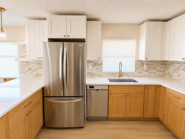 2605 E 17TH AVENUE, Tampa, FL 33605