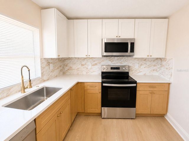 2605 E 17TH AVENUE, Tampa, FL 33605