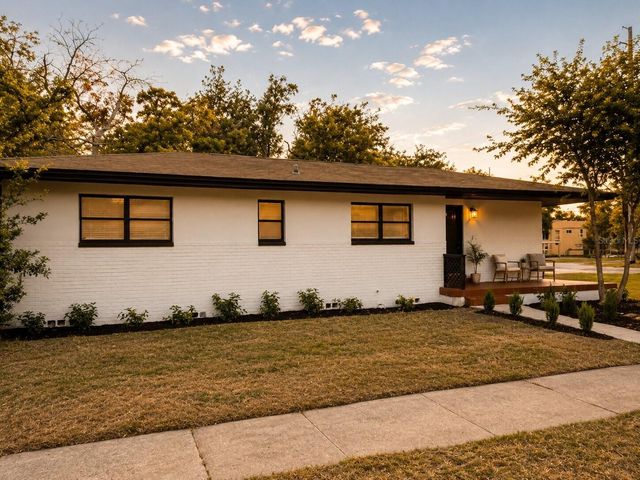 2605 E 17TH AVENUE, Tampa, FL 33605