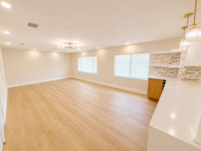 2605 E 17TH AVENUE, Tampa, FL 33605