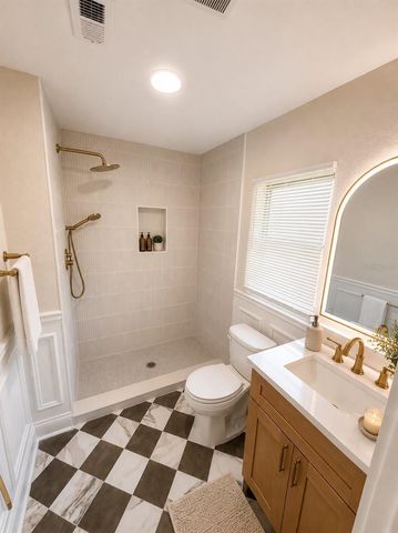 2605 E 17TH AVENUE, Tampa, FL 33605