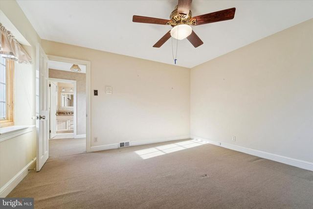 1042 BLYTHE AVE, Drexel Hill, PA 19026