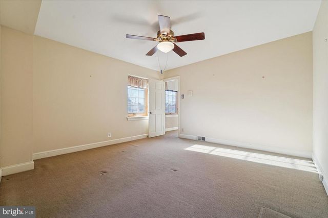 1042 BLYTHE AVE, Drexel Hill, PA 19026