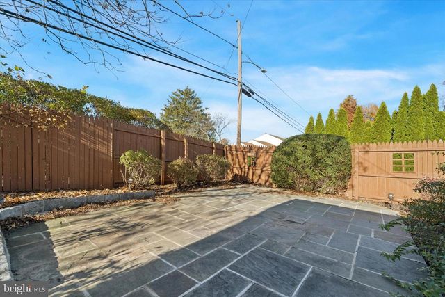 1042 BLYTHE AVE, Drexel Hill, PA 19026