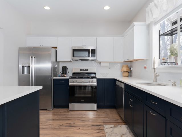 1329 Amaranth Drive, Naperville, IL 60564