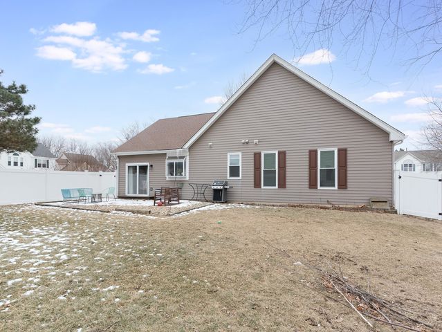 1329 Amaranth Drive, Naperville, IL 60564