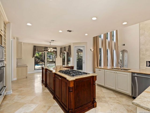 21218 Harvest Hills, San Antonio, TX 78258