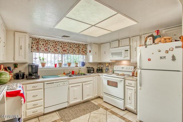 1730 Bara Drive, El Paso, TX 79935