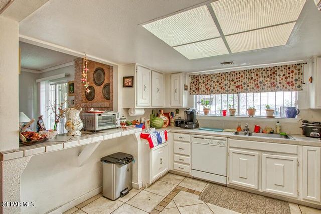 1730 Bara Drive, El Paso, TX 79935