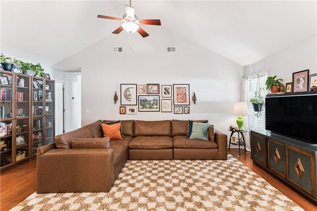 1746 Redfish Drive SE, Darien, GA 31305