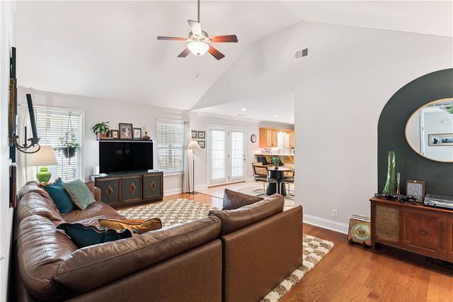 1746 Redfish Drive SE, Darien, GA 31305