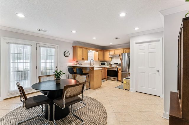 1746 Redfish Drive SE, Darien, GA 31305