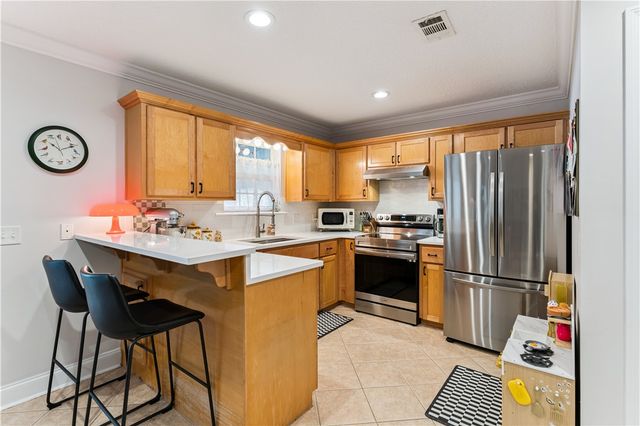 1746 Redfish Drive SE, Darien, GA 31305