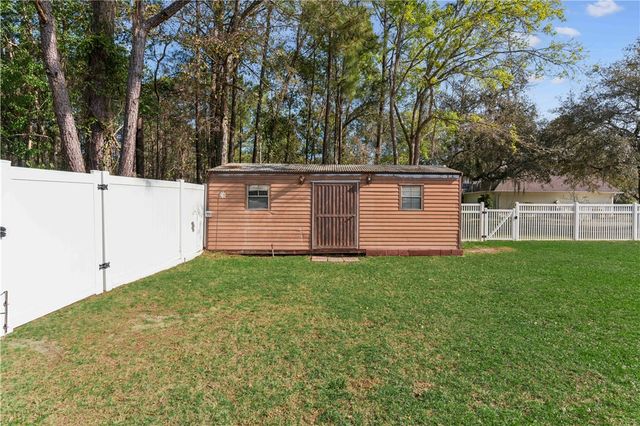 1746 Redfish Drive SE, Darien, GA 31305