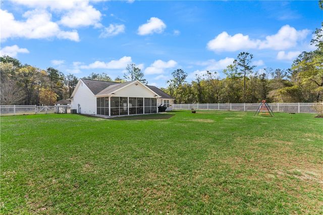 1746 Redfish Drive SE, Darien, GA 31305