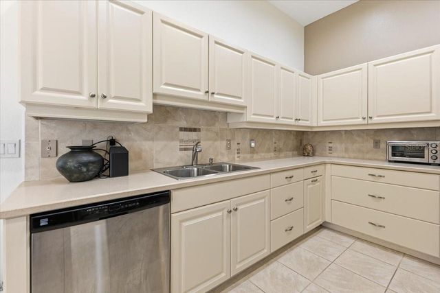 1147 YOSEMITE DRIVE, Englewood, FL 34223